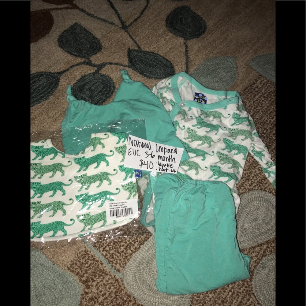 EUC Kickee Pants layette set w/bib and hat